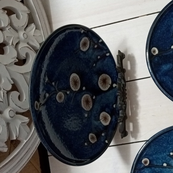 WORLD MARKET Set of Three (3) Ceramic PussyWillow Navy/Brown/Cream Decor Plates - Picture 9 of 15